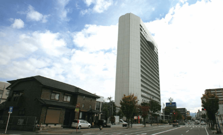 3年で5億円の財源を確保！ コスト削減を成功させた電力入札ノウハウとは