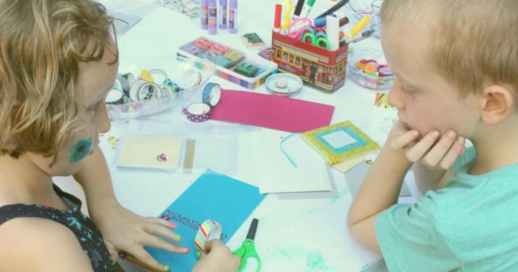 本づくりの機会を提供して住民の読書意欲を喚起する。