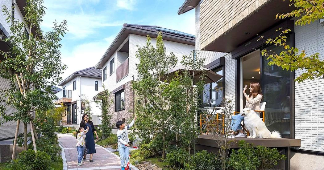 地域の価値を産官学で共創し、魅力を育てて選ばれるまちへ。