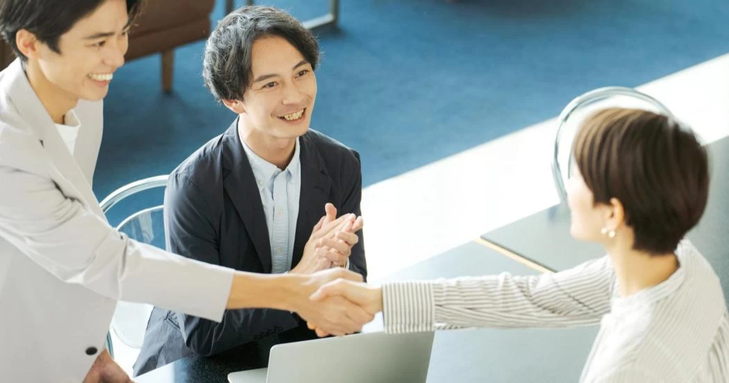 企業版ふるさと納税の人材派遣制度を活用し、外部からDXの専門人材を迎え入れる。